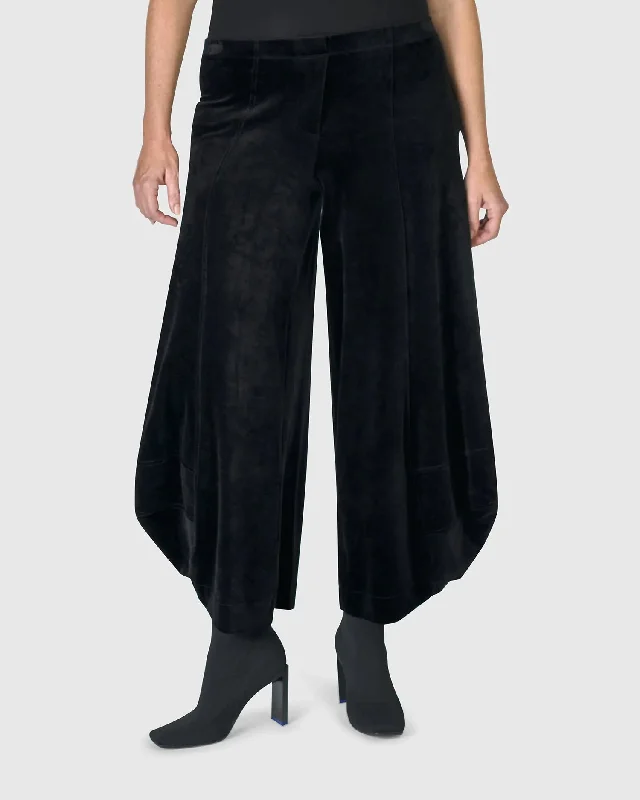 Oracle Velvet Punto Pants, Black High-Waist Jogger Pants