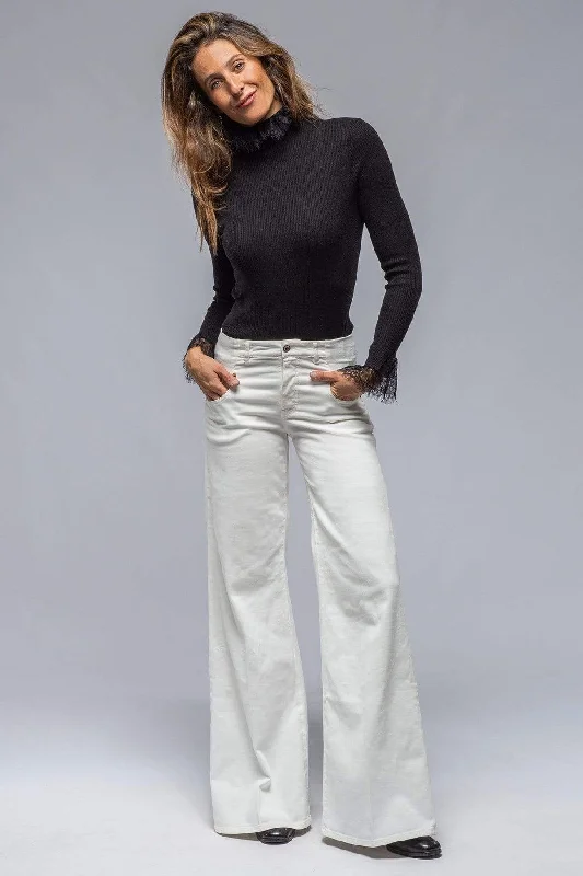 Cara Wide Leg Cotton Pant In Off White Comfy Cargo Trousers