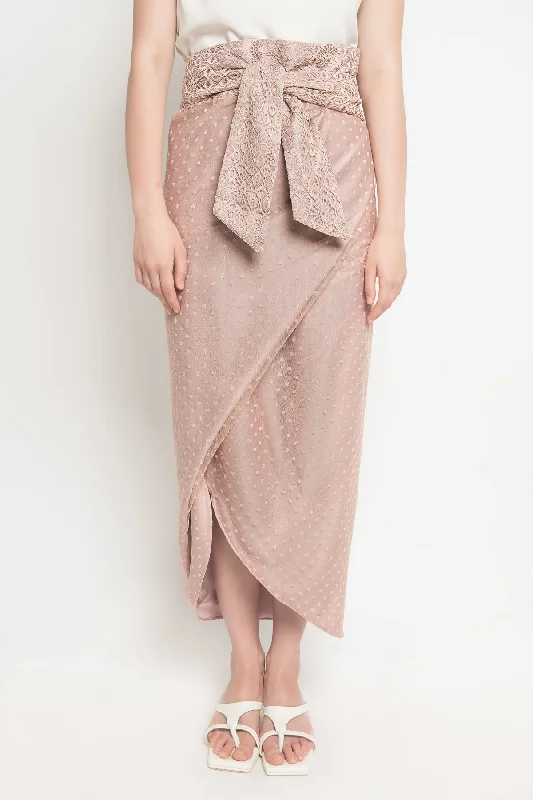 Agnes Skirt in Blush leather skirt refined