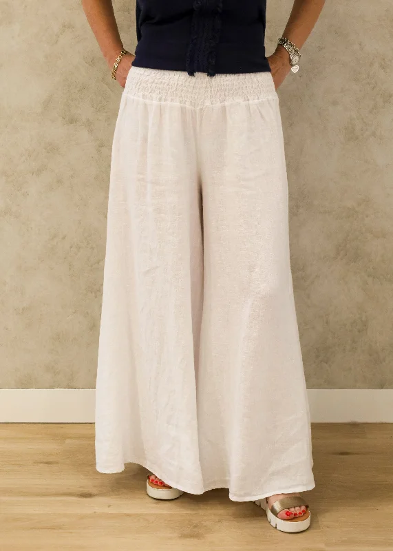 Diana Pant in White Comfortable Pleated Pants