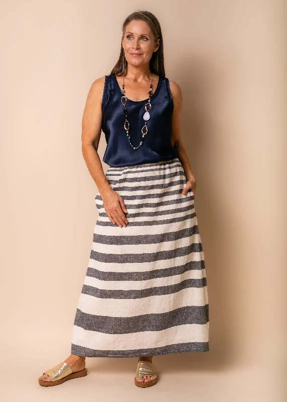 Sinclair Linen Blend Skirt in Navy seamless skirt comfort