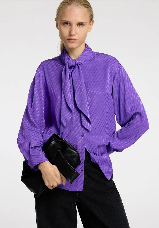 Selected Femme Cassia Scarf Neck Shirt, Purple Zippered Buttoned Snapped