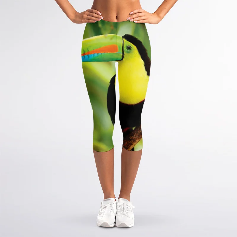 Keel-Billed Toucan Print Women's Capri Leggings Elegant Textured Leggings