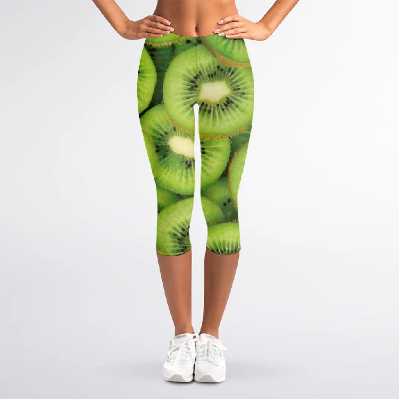 Kiwi Slices Print Women's Capri Leggings Fashionable Sports Leggings