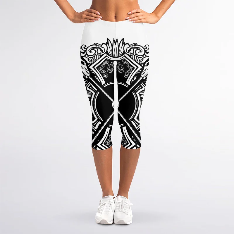 Lacrosse Sticks And Ornate Wing Print Women's Capri Leggings Comfortable Plus Size Leggings